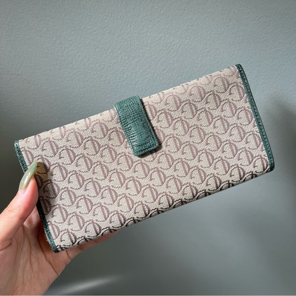 Guy Laroche Monogram Wallet - Picture 2 of 5